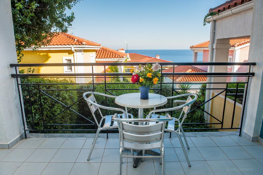 Porto Skala Village Hotel Exterior photo