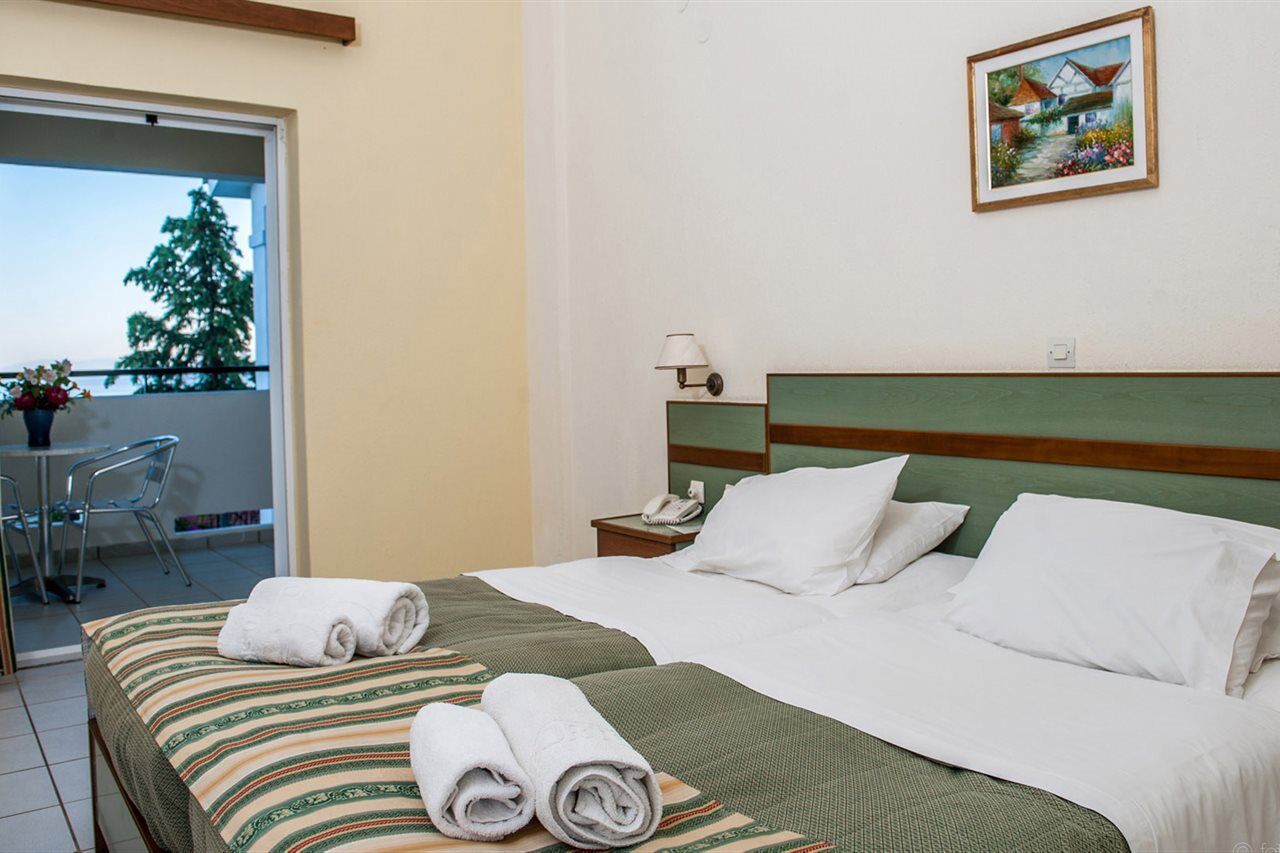 Porto Skala Village Hotel Exterior photo